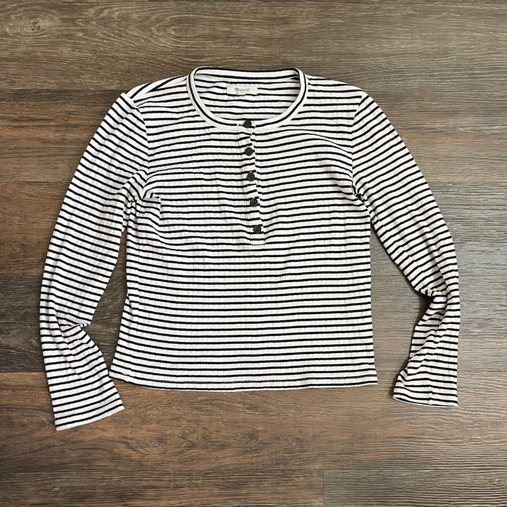 SALE Adorable Madewell womens size sm long sleeve lined waffle like tee